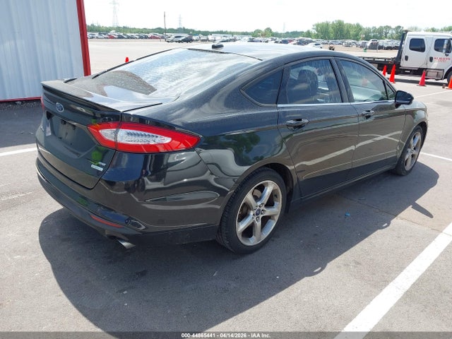 FORD FUSION SE - 4