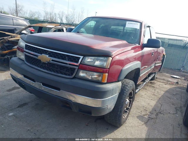 CHEVROLET SILVERADO 2500HD LT1 - 2
