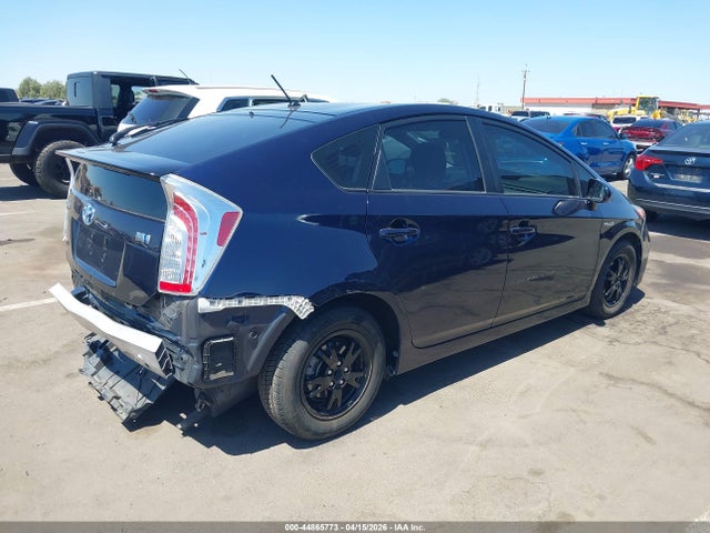 2015 Toyota PRIUS TWO — фото 4