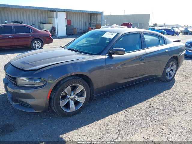 2017 Dodge CHARGER SXT RWD — фото 2