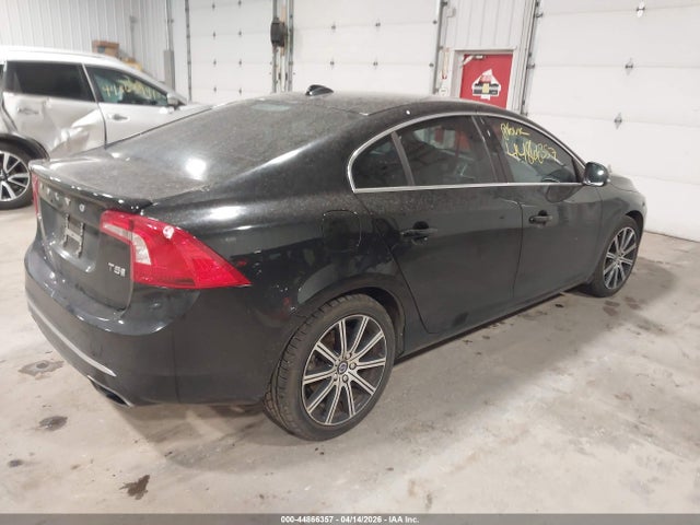 2016 Volvo S60 INSCRIPTION T5 DRIVE-E PREMIER thumbnail 4