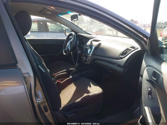 KIA FORTE EX - 5