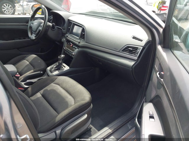 HYUNDAI ELANTRA VALUE EDITION - 5