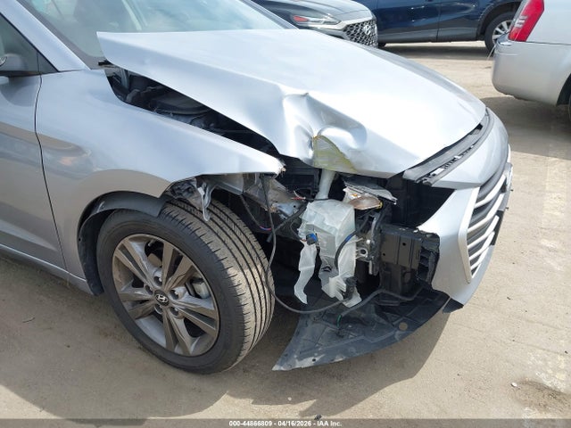 HYUNDAI ELANTRA VALUE EDITION - 6