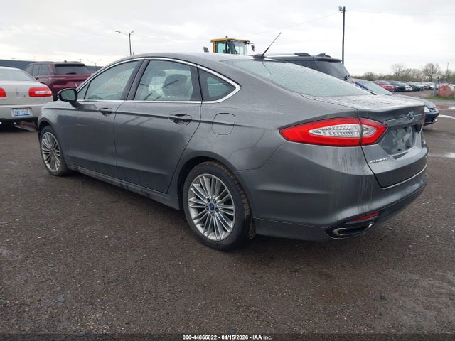 FORD FUSION SE - 3