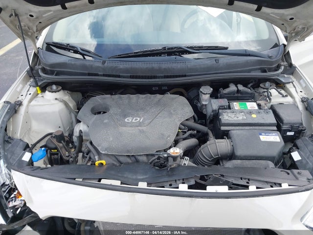 HYUNDAI ACCENT SE - 10