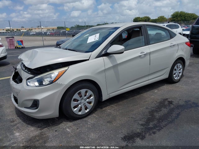 HYUNDAI ACCENT SE - 2