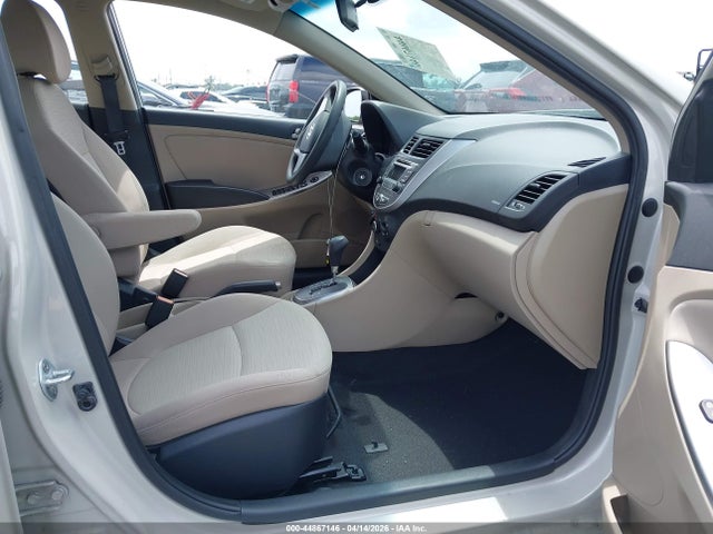 HYUNDAI ACCENT SE - 5