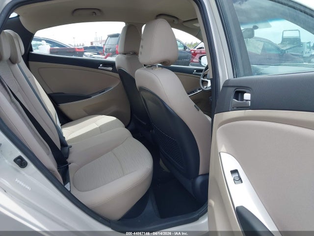 HYUNDAI ACCENT SE - 8