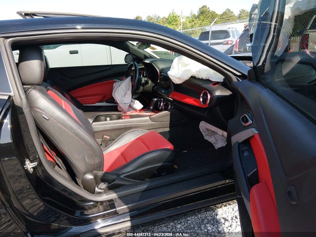 2021 Chevrolet CAMARO RWD 2LT — фото 5
