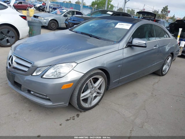 2012 Mercedes-BENZ E 350 照片 2