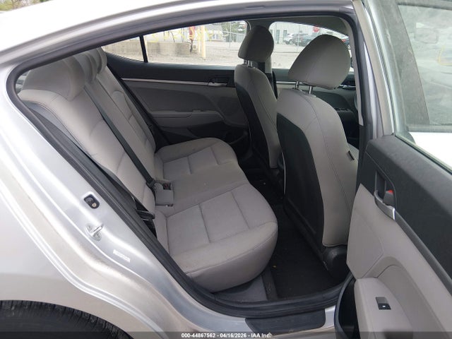 2019 Hyundai ELANTRA SE 照片 8