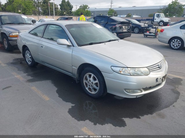 TOYOTA CAMRY - 1