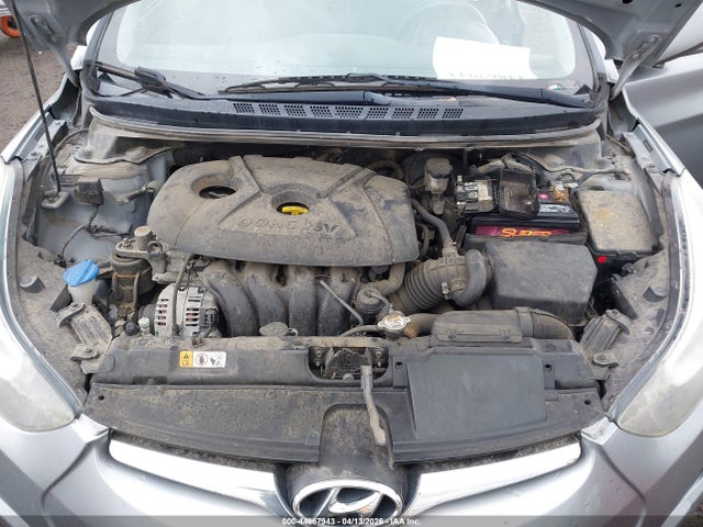 HYUNDAI ELANTRA SE - 10