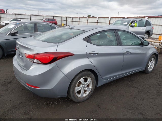 HYUNDAI ELANTRA SE - 4
