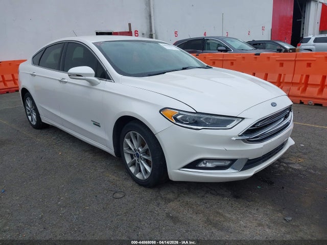 FORD FUSION ENERGI SE LUXURY - 1