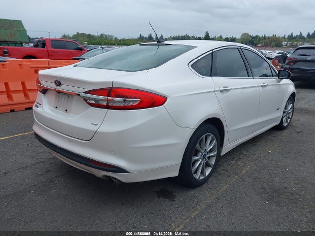 FORD FUSION ENERGI SE LUXURY - 4
