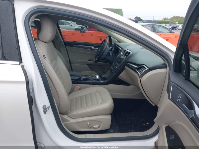 FORD FUSION ENERGI SE LUXURY - 5