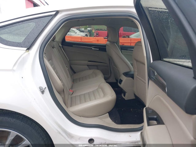 FORD FUSION ENERGI SE LUXURY - 8