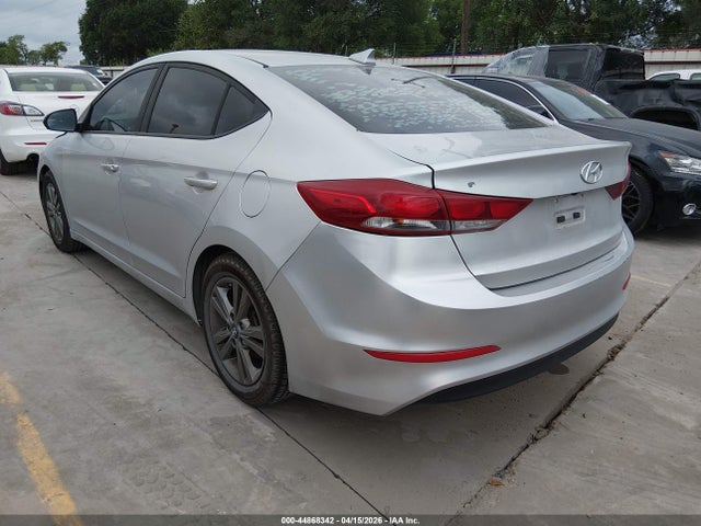 HYUNDAI ELANTRA - 3