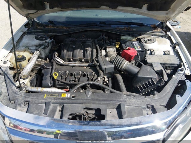 FORD FUSION SEL - 10