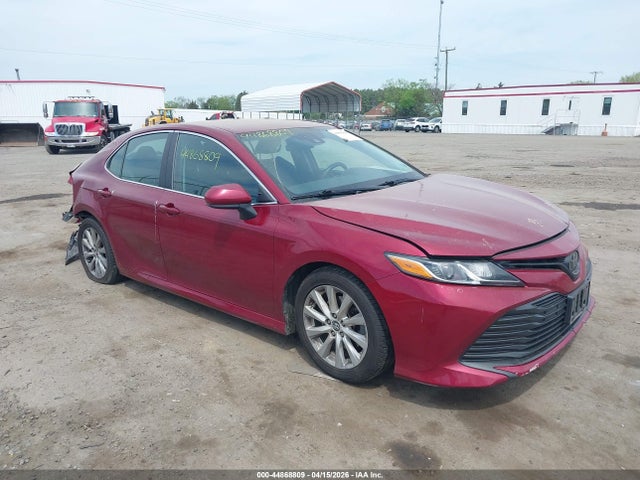 TOYOTA CAMRY - 1