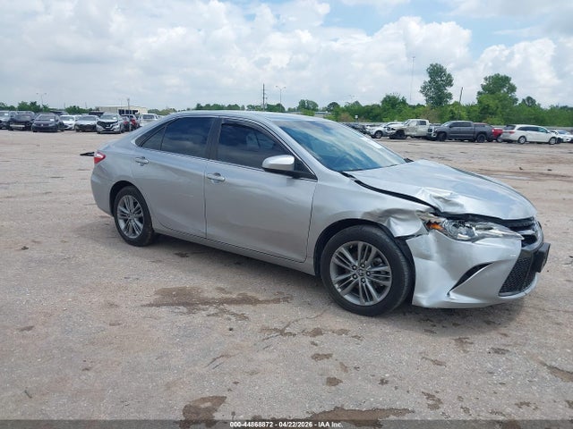 2015 TOYOTA CAMRY SE