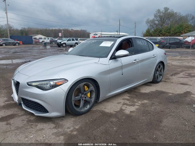 2017 ALFA Romeo GIULIA TI AWD — фото 2
