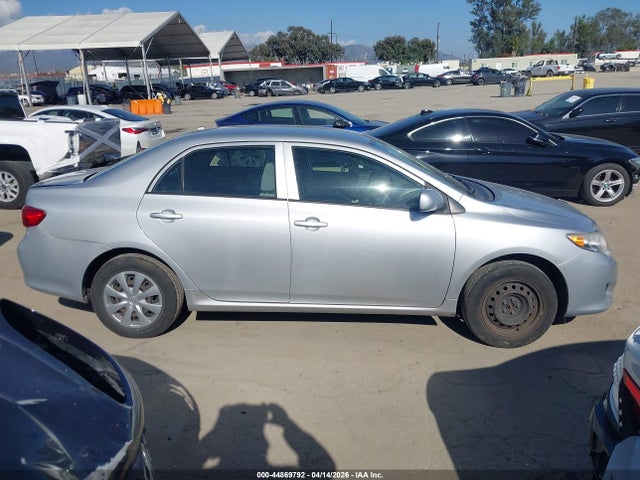 2010 Toyota COROLLA LE 缩略图 13