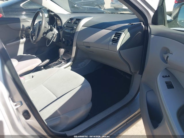 2010 Toyota COROLLA LE 照片 5