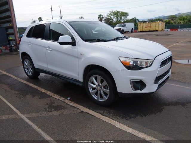 2015 MITSUBISHI OUTLANDER ES