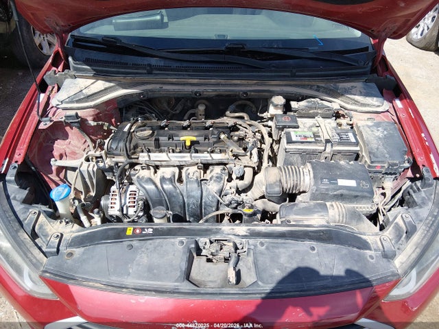 2017 HYUNDAI ELANTRA SE 10