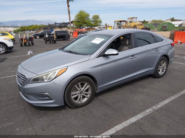 2015 Hyundai SONATA SE 照片 2