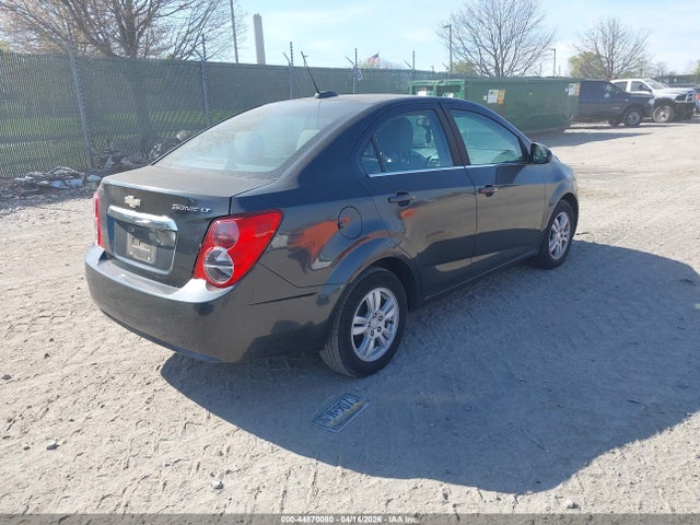 CHEVROLET SONIC LT AUTO - 4