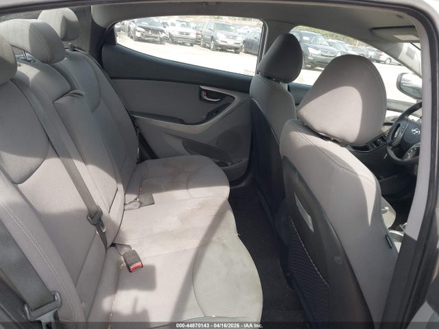 HYUNDAI ELANTRA SE - 8