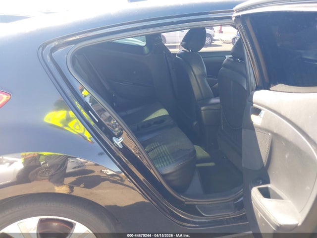 HYUNDAI VELOSTER BASE W/BLACK - 8