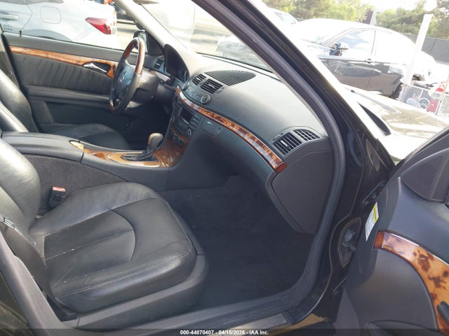 MERCEDES-BENZ E-CLASS - 5