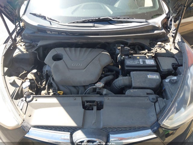 HYUNDAI VELOSTER - 10