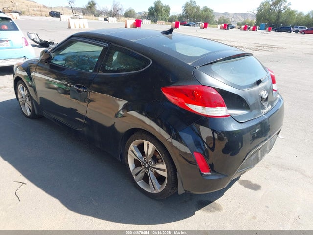 HYUNDAI VELOSTER - 3