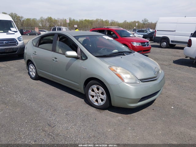 TOYOTA PRIUS - 1