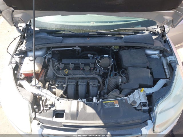 FORD FOCUS SE - 10