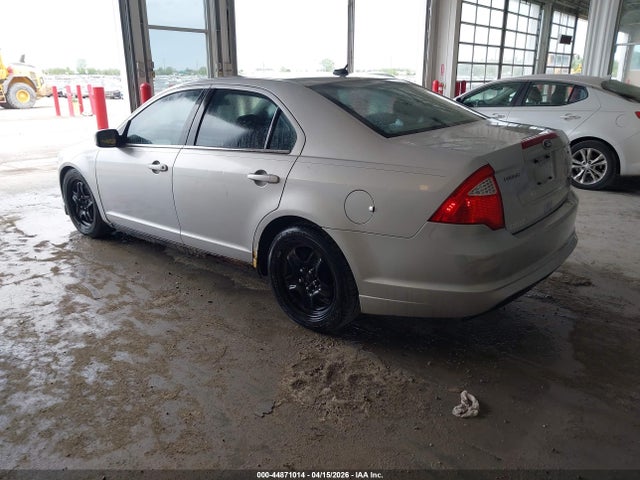 FORD FUSION SE - 3