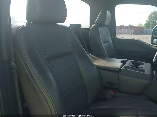 FORD F-250 XL - 8