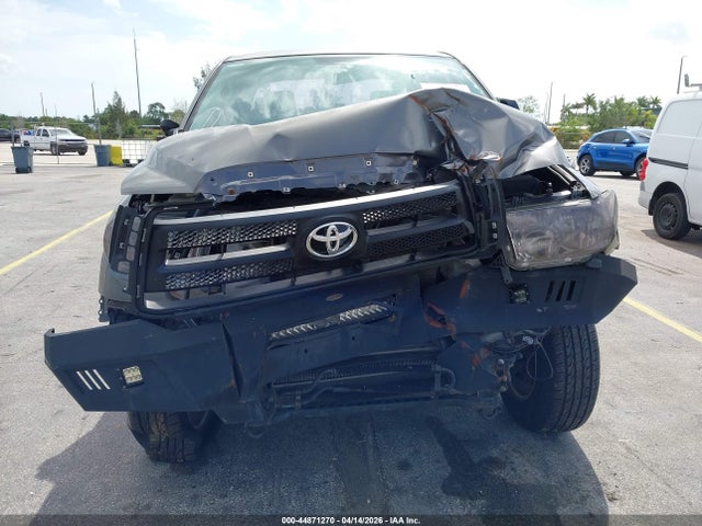 TOYOTA TUNDRA - 6