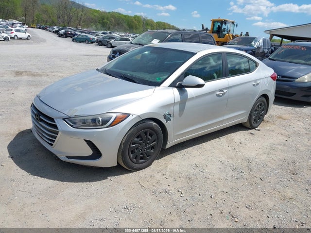 HYUNDAI ELANTRA SE - 2