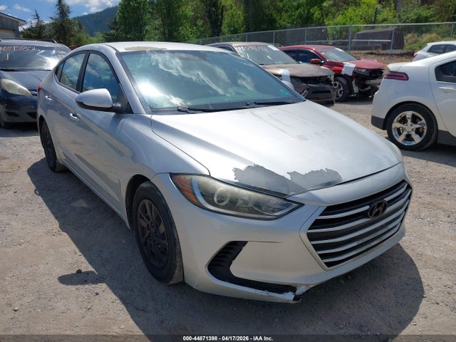 HYUNDAI ELANTRA SE - 6