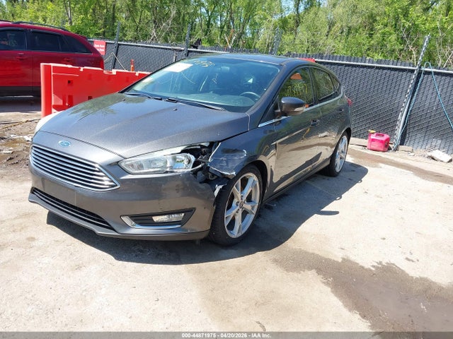 FORD FOCUS TITANIUM - 2