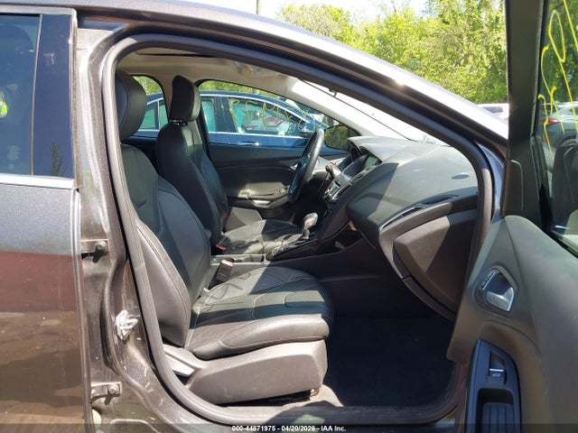 FORD FOCUS TITANIUM - 5