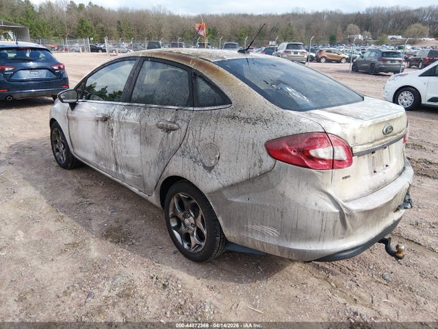 FORD FIESTA SEL - 3