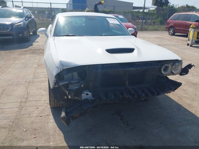 DODGE CHALLENGER - 6